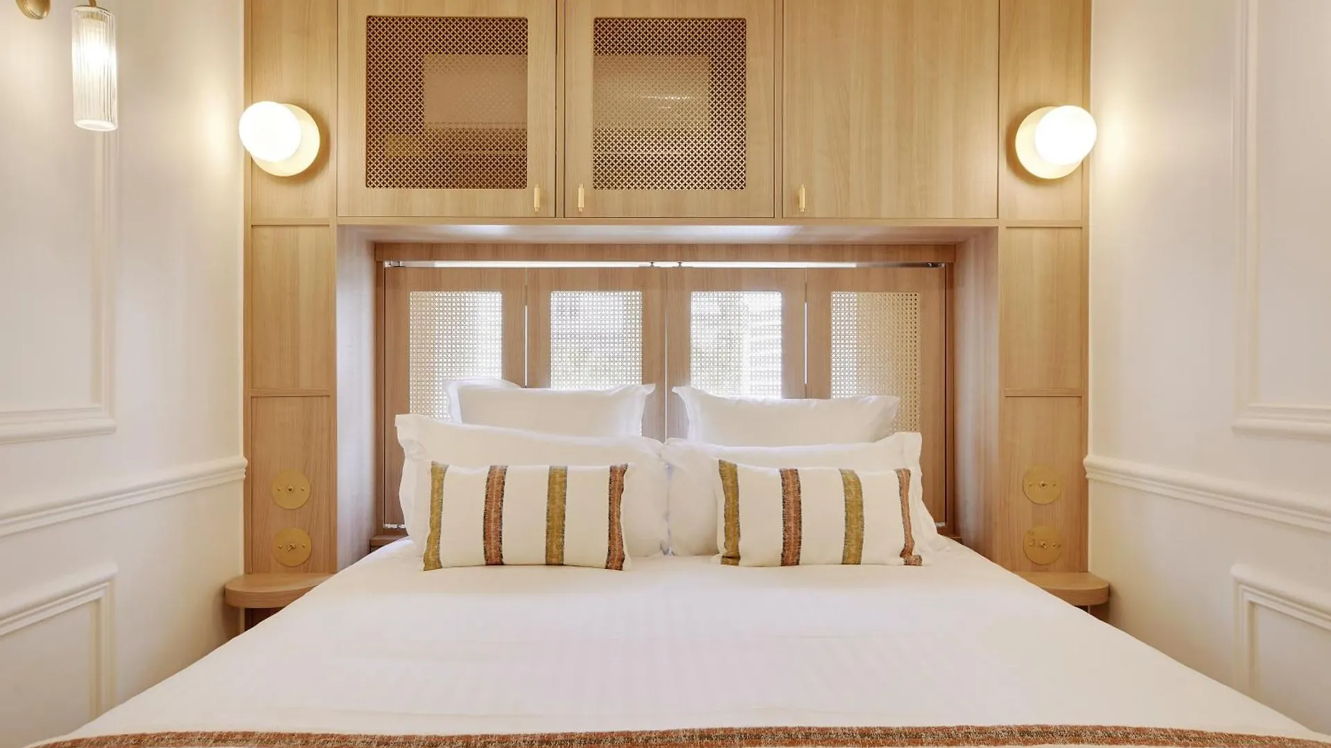 Oniri - Serviced Apartment Rue Furstenberg - Saint Germain Paris France