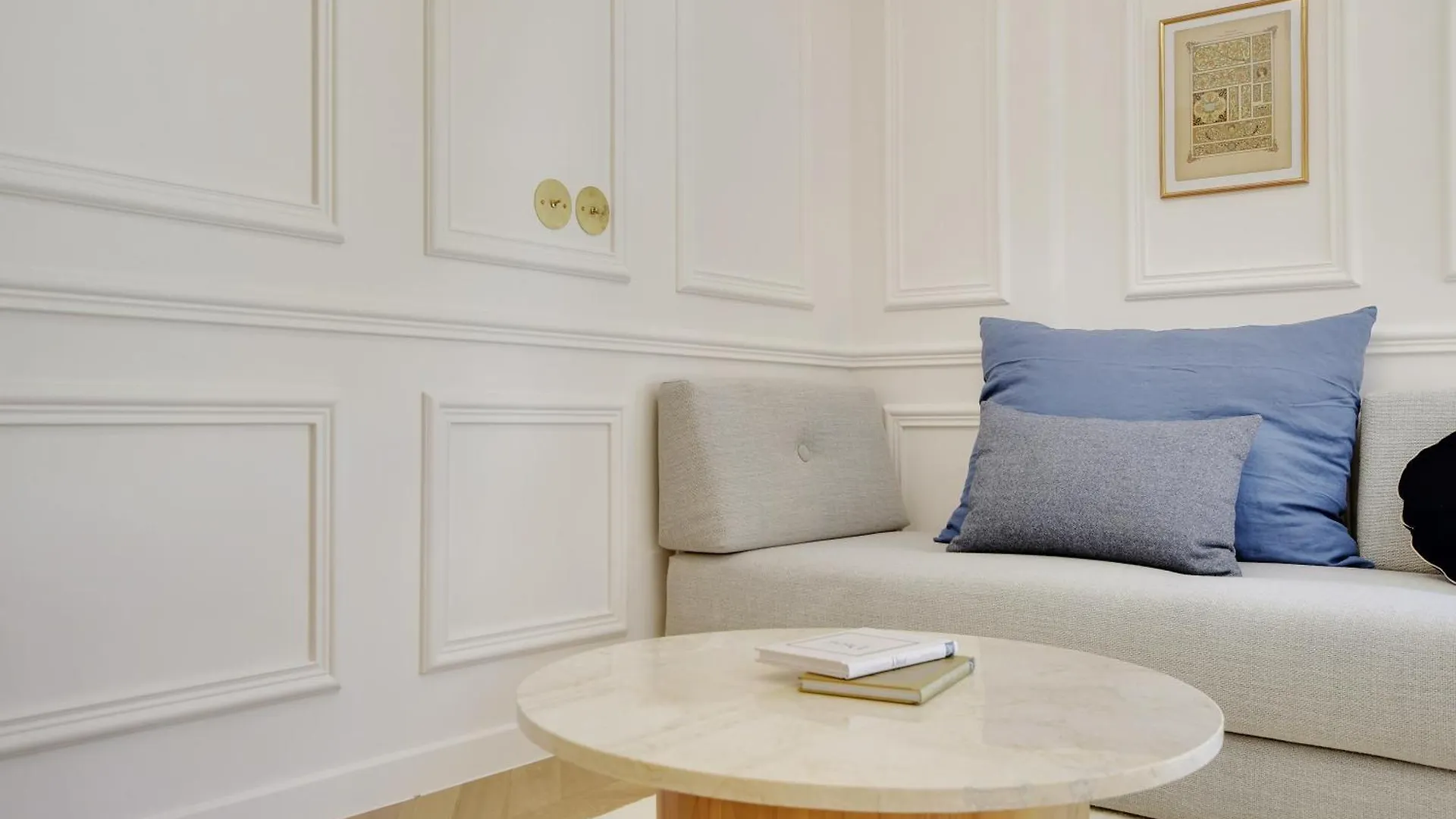 Oniri - Serviced Apartment Rue Furstenberg - Saint Germain Paris 0*,